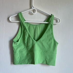 8 10 Lululemon Power Pivot Ribbed Tank Top
Scream Green Light reversible cropped